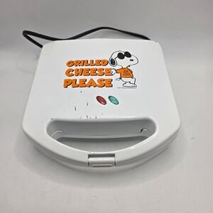 Smart Planet Peanuts Snoopy Grilled Cheese Maker SGCM-2 Joe Cool Sandwich Press